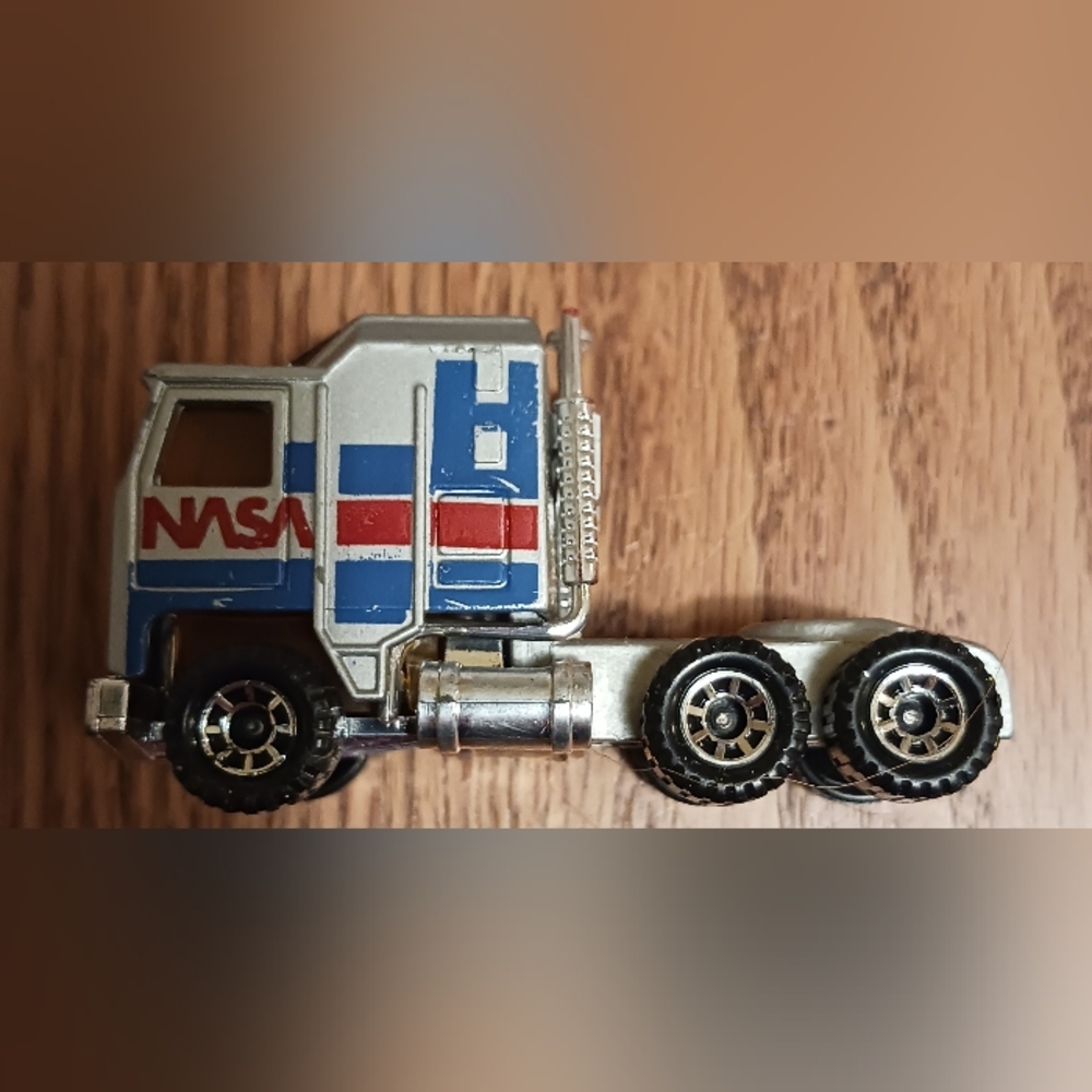 NASA transporter diesel truck